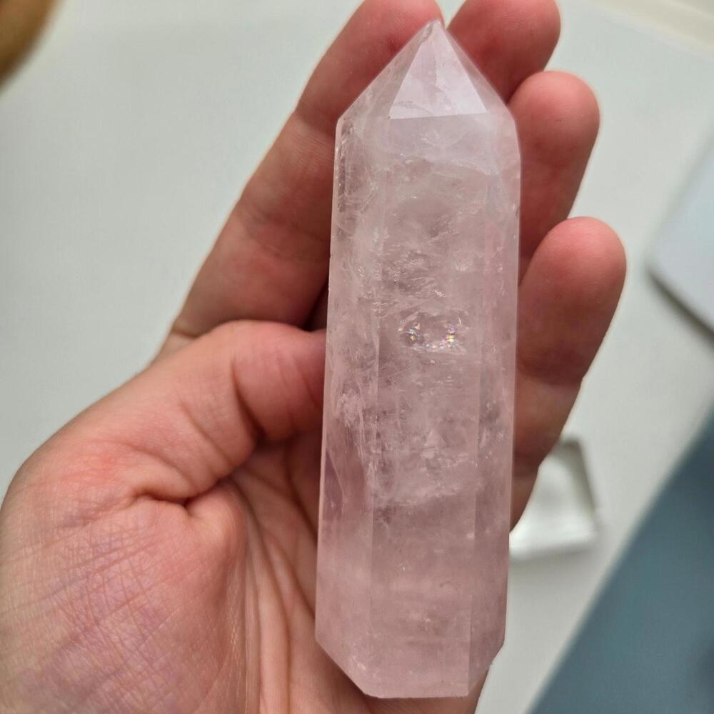 Light Rosequartz with lots of Rainbows